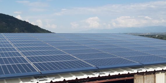Exemple de site vendant sa production solaire par Hélioscop Exemple de site vendant sa production solaire par Hélioscop