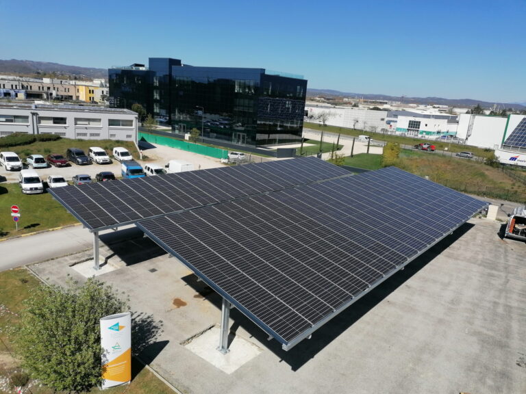 helioscop - photovoltaique - drome - ardèche - SERVICE - INSTALLATION DE PANNEAUX Ombriere parking